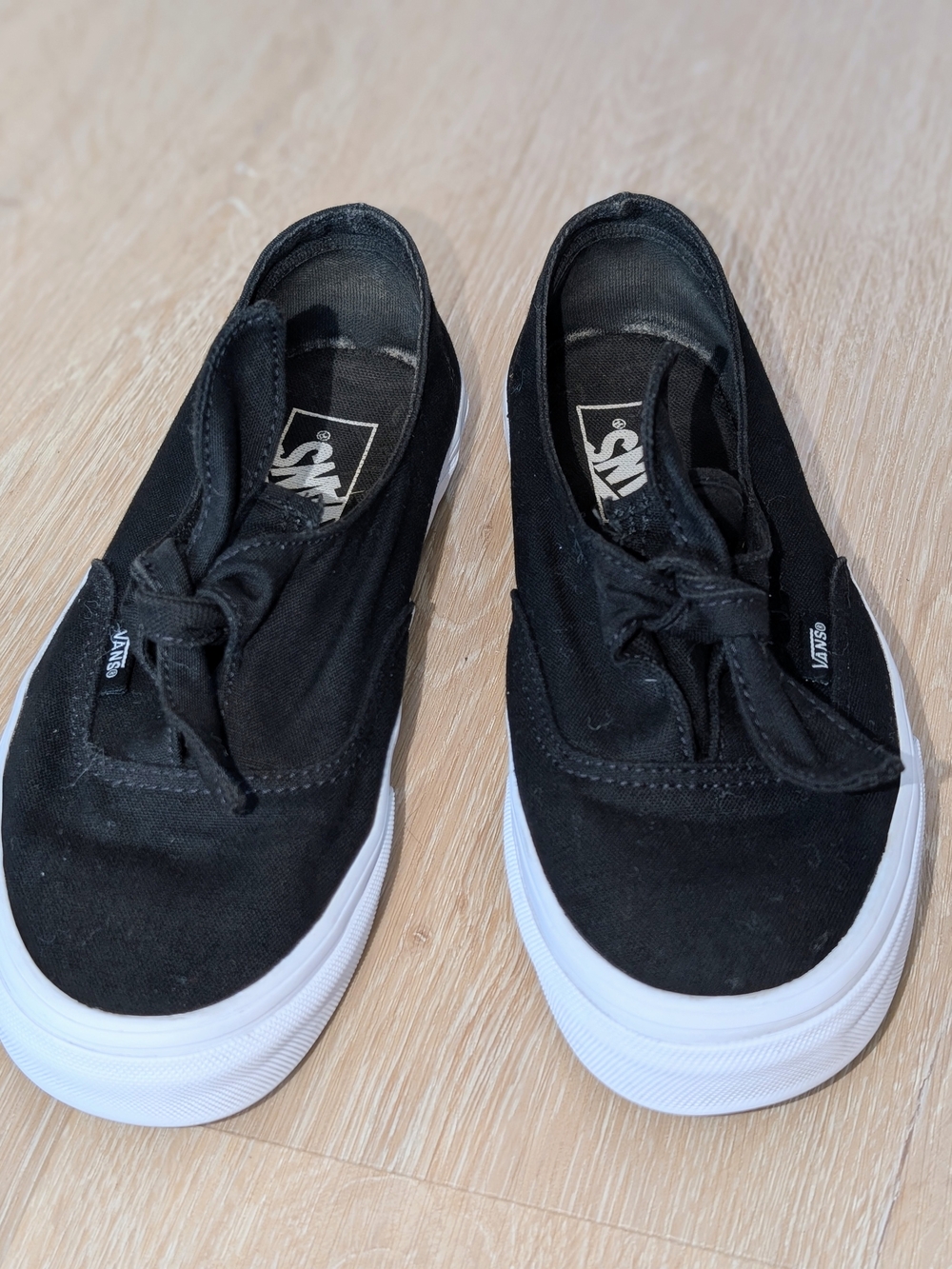 Vans Authentic Knotted Black White Canvas Skate Shoes Sneakers Women’s Size 7